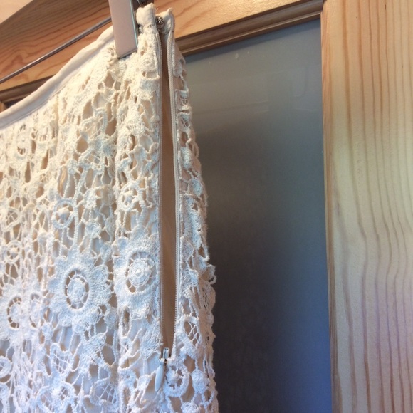 🌿 Boho Lace Skirt - Picture 4 of 5